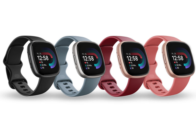 Man siehr die verschiedenen Farben der Fitbit Versa 4.